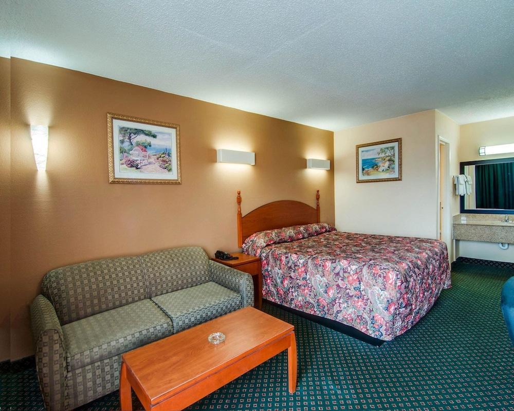 Econo Lodge Civic Center Roanoke Exterior foto